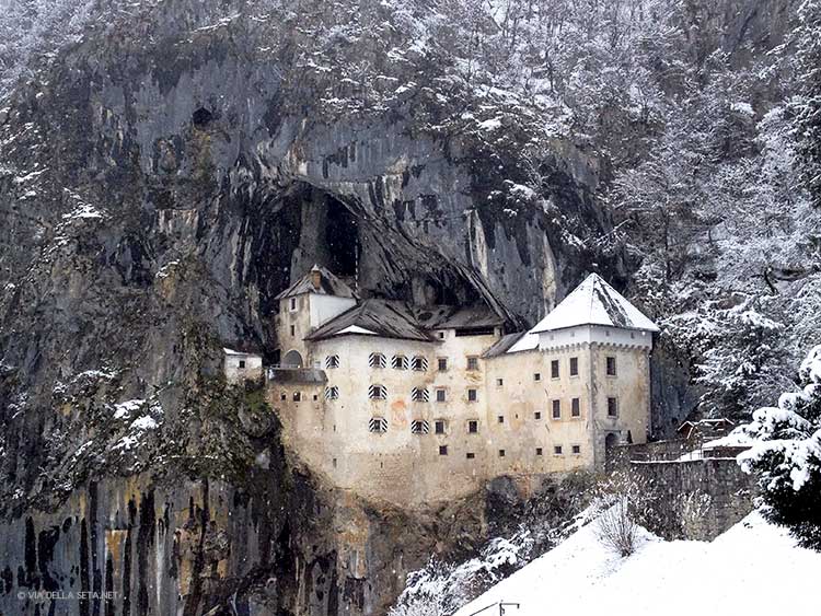 Predjama Castle